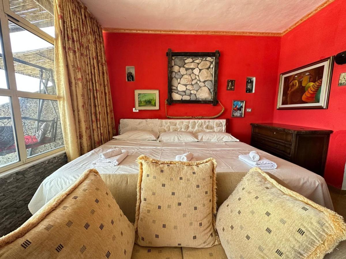 Hotel Vila "Oda E Miqve" Vlorë Esterno foto