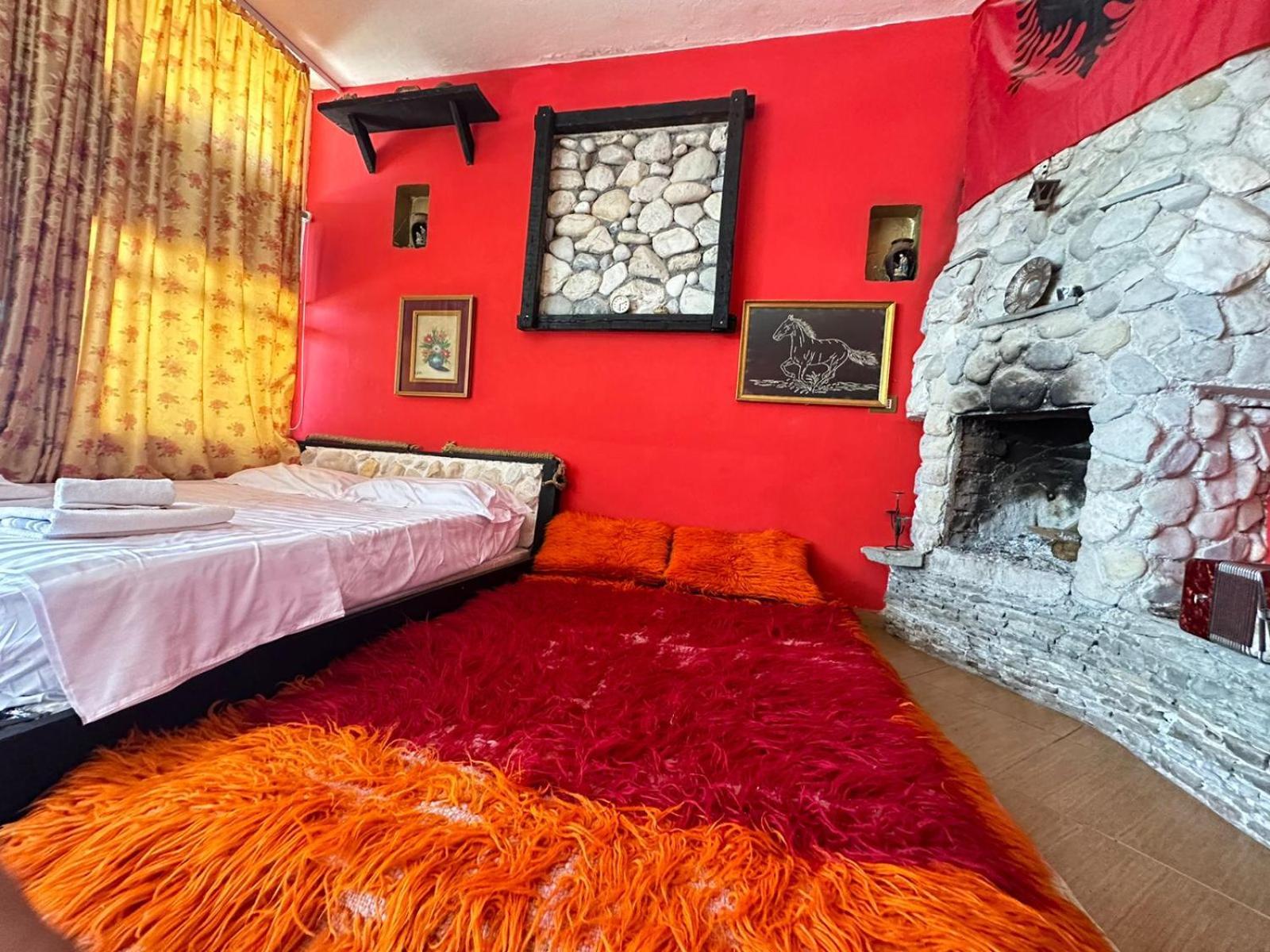 Hotel Vila "Oda E Miqve" Vlorë Esterno foto