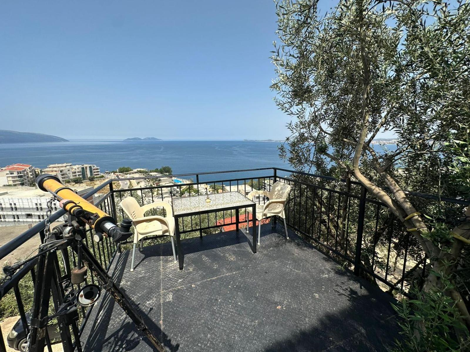 Hotel Vila "Oda E Miqve" Vlorë Esterno foto