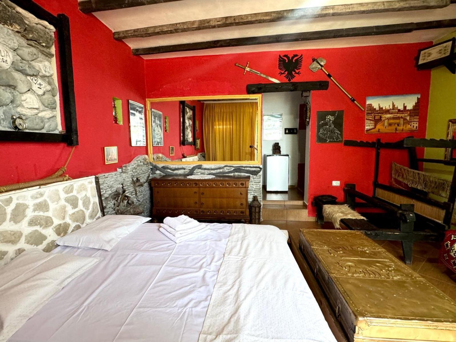Hotel Vila "Oda E Miqve" Vlorë Esterno foto