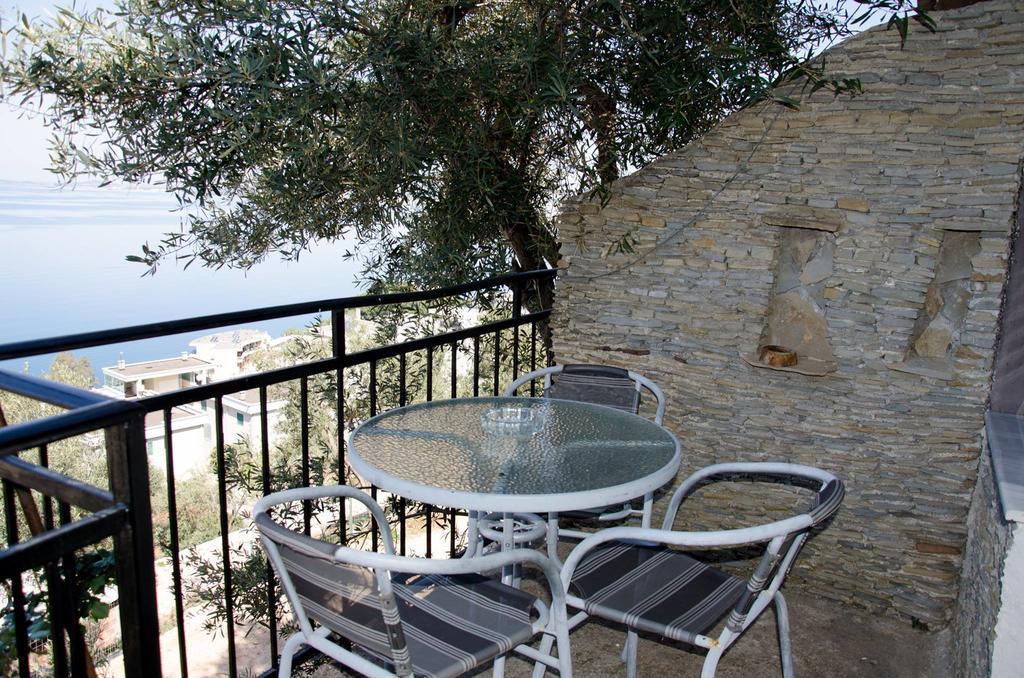 Hotel Vila "Oda E Miqve" Vlorë Esterno foto
